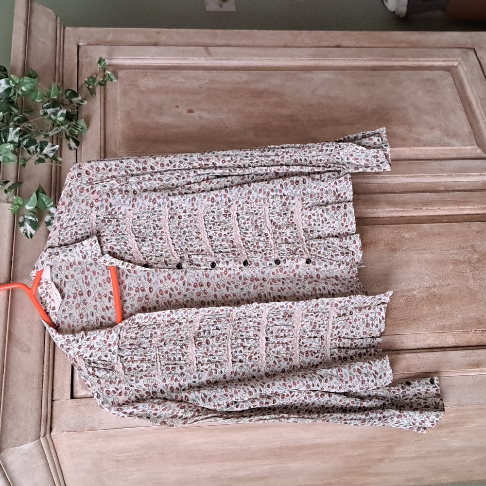 Long sleeve button down blouse